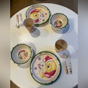 Pottery Barn Kids Brand New Winnie the Pooh Holiday Dinnerware Set